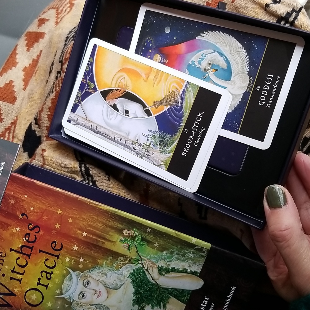 Box Set ~ Witches Oracle Cards + Book ~ Sally Morningstar